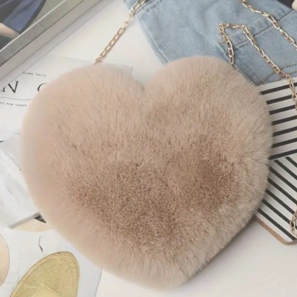 Khaki Faux Fur Heart Shoulder / Crossbody Bag